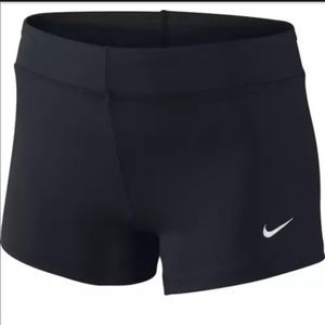 NWT Nike Volleyball Short 3.25”